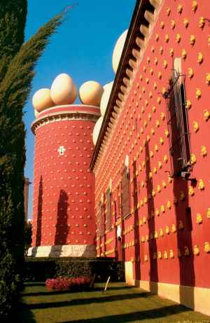 Dalí y su arte llegan a la primavera madrileña